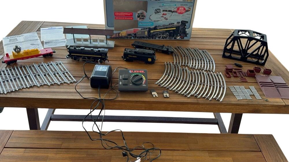 Lionel 027 Guage 6-1736 Union Pacific Express Train Set In Box USA - EUC Read
